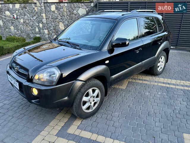 Хендай Туксон 2006 в Хмельницком на Automoto.ua Черный Хендай Туксон, объемом двигателя 1.98 л и пробегом 197 тыс. км за 7790 $, фото 2 на Automoto.ua