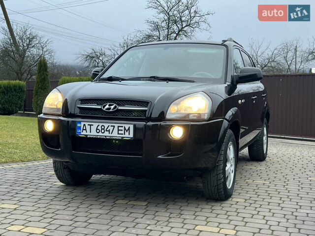 Чорний Хендай Туксон, об'ємом двигуна 1.98 л та пробігом 185 тис. км за 6850 $, фото 1 на Automoto.ua