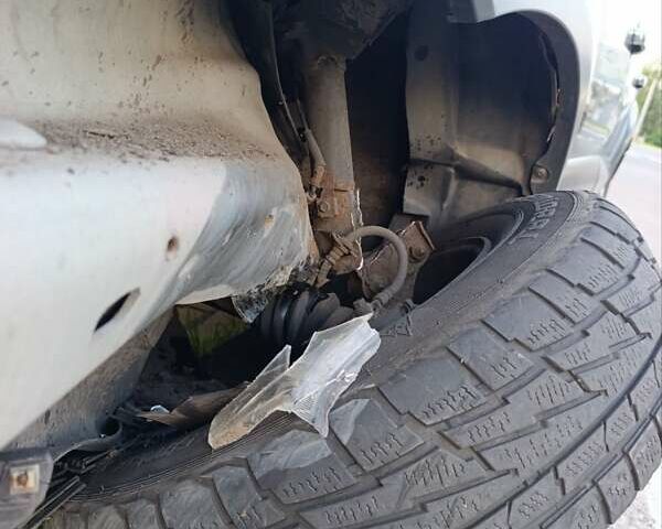 Черный Хендай Туксон, объемом двигателя 2.7 л и пробегом 275 тыс. км за 5500 $, фото 4 на Automoto.ua