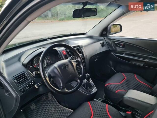 Хендай Туксон 2006 в Шостке на Automoto.ua Черный Хендай Туксон, объемом двигателя 1.98 л и пробегом 280 тыс. км за 8200 $, фото 13 на Automoto.ua