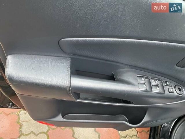 Чорний Хендай Туксон, об'ємом двигуна 1.98 л та пробігом 202 тис. км за 7350 $, фото 19 на Automoto.ua