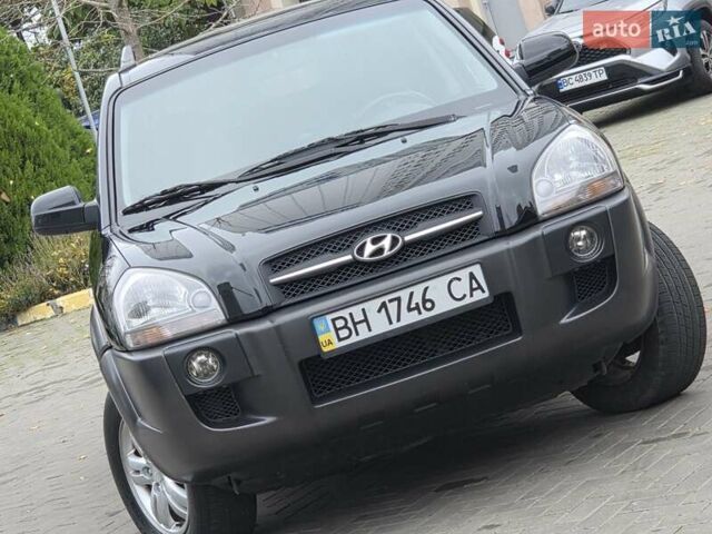 Чорний Хендай Туксон, об'ємом двигуна 1.98 л та пробігом 123 тис. км за 7950 $, фото 15 на Automoto.ua