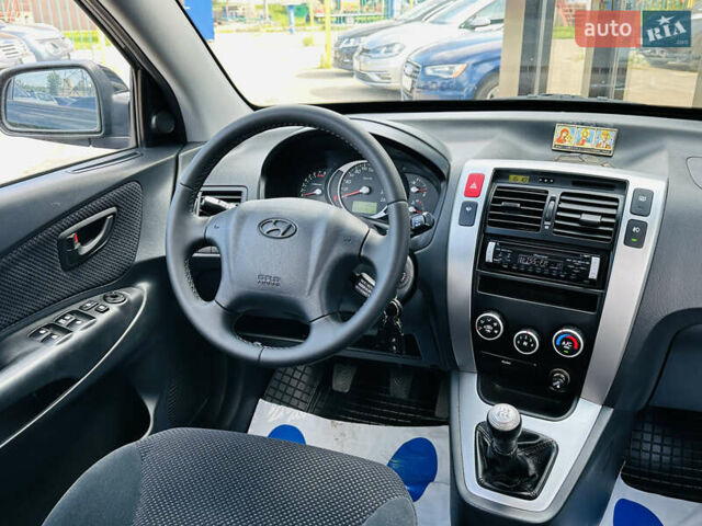 Черный Хендай Туксон, объемом двигателя 0 л и пробегом 202 тыс. км за 8400 $, фото 21 на Automoto.ua