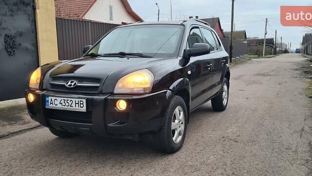 Черный Хендай Туксон, объемом двигателя 1.98 л и пробегом 277 тыс. км за 5350 $, фото 16 на Automoto.ua