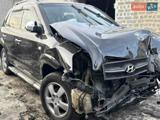 Чорний Хендай Туксон, об'ємом двигуна 1.99 л та пробігом 250 тис. км за 2000 $, фото 1 на Automoto.ua