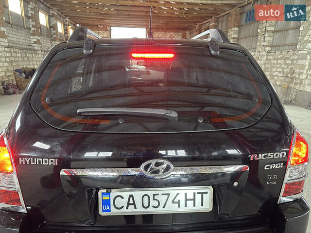 Чорний Хендай Туксон, об'ємом двигуна 2 л та пробігом 252 тис. км за 3000 $, фото 39 на Automoto.ua