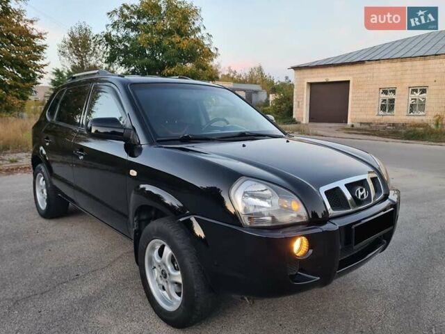 Хендай Туксон 2006 в Шостке на Automoto.ua Черный Хендай Туксон, объемом двигателя 1.98 л и пробегом 280 тыс. км за 8200 $, фото 3 на Automoto.ua