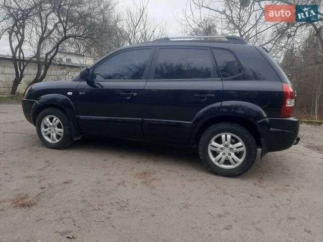Чорний Хендай Туксон, об'ємом двигуна 1.99 л та пробігом 298 тис. км за 7750 $, фото 4 на Automoto.ua