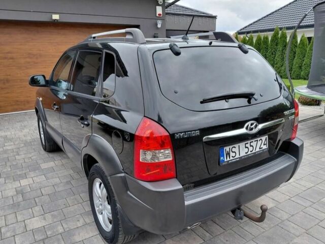 Черный Хендай Туксон, объемом двигателя 2 л и пробегом 298 тыс. км за 2200 $, фото 3 на Automoto.ua