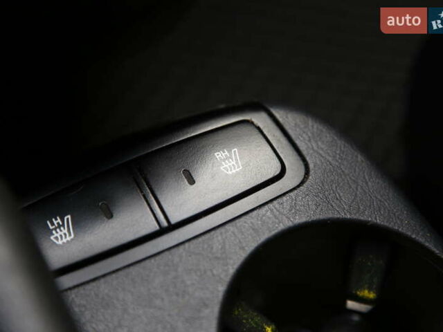 Черный Хендай Туксон, объемом двигателя 2.66 л и пробегом 217 тыс. км за 8600 $, фото 19 на Automoto.ua