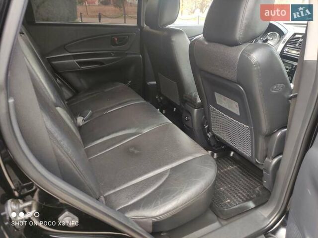 Черный Хендай Туксон, объемом двигателя 2 л и пробегом 237 тыс. км за 7999 $, фото 30 на Automoto.ua