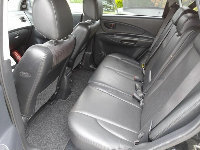 Хендай Туксон 2006 в Житомире на Automoto.ua Черный Хендай Туксон, объемом двигателя 2 л и пробегом 233 тыс. км за 6400 $, фото 11 на Automoto.ua