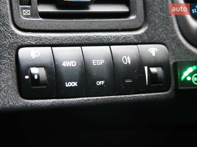 Черный Хендай Туксон, объемом двигателя 2.66 л и пробегом 217 тыс. км за 8600 $, фото 21 на Automoto.ua