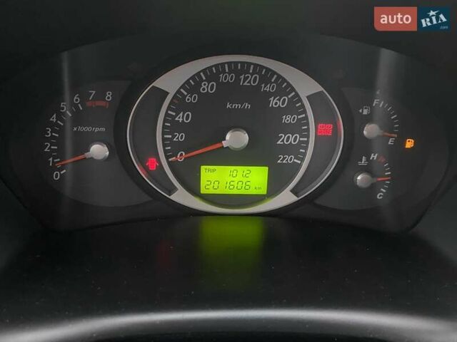 Чорний Хендай Туксон, об'ємом двигуна 1.98 л та пробігом 202 тис. км за 7350 $, фото 21 на Automoto.ua