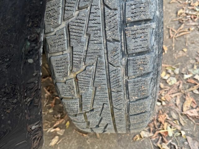 Черный Хендай Туксон, объемом двигателя 2 л и пробегом 210 тыс. км за 7200 $, фото 10 на Automoto.ua