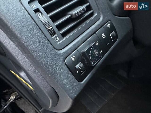 Чорний Хендай Туксон, об'ємом двигуна 2 л та пробігом 167 тис. км за 7950 $, фото 16 на Automoto.ua
