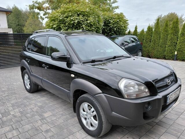 Хендай Туксон 2006 в Житомире на Automoto.ua Черный Хендай Туксон, объемом двигателя 2 л и пробегом 233 тыс. км за 6400 $, фото 4 на Automoto.ua
