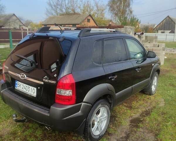 Хендай Туксон 2006 в Заречном на Automoto.ua Черный Хендай Туксон, объемом двигателя 2 л и пробегом 179 тыс. км за 7200 $, фото 2 на Automoto.ua