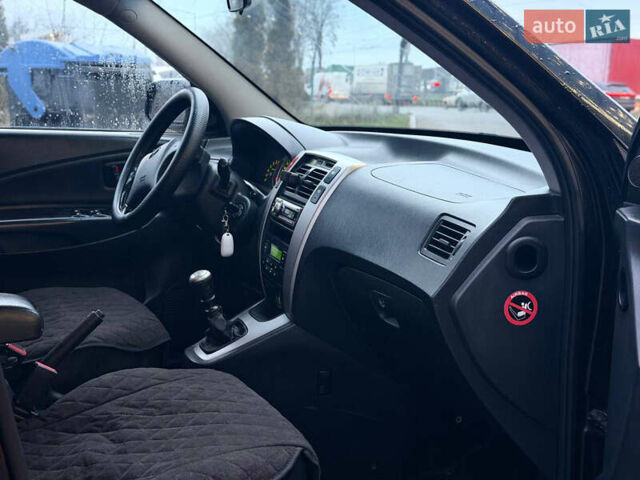Чорний Хендай Туксон, об'ємом двигуна 1.99 л та пробігом 310 тис. км за 6399 $, фото 22 на Automoto.ua