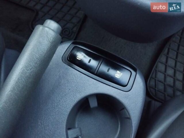 Чорний Хендай Туксон, об'ємом двигуна 1.99 л та пробігом 239 тис. км за 6990 $, фото 26 на Automoto.ua