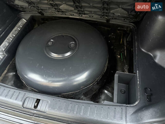 Черный Хендай Туксон, объемом двигателя 1.98 л и пробегом 231 тыс. км за 7750 $, фото 23 на Automoto.ua