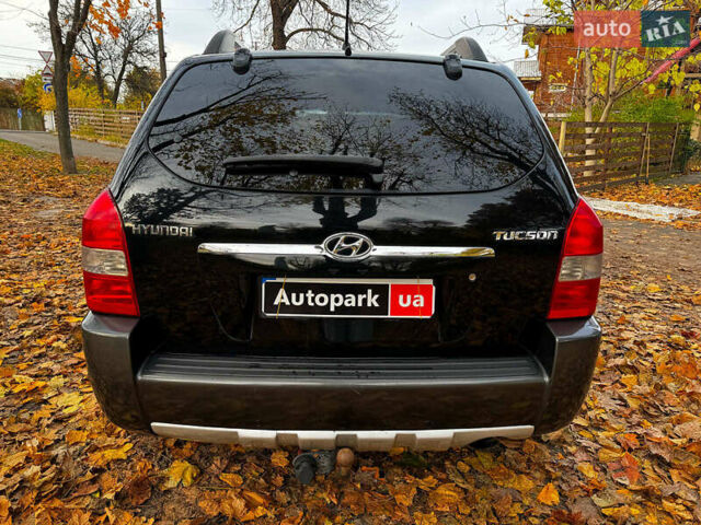 Черный Хендай Туксон, объемом двигателя 2 л и пробегом 210 тыс. км за 7990 $, фото 6 на Automoto.ua