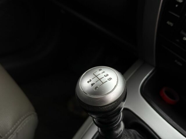 Черный Хендай Туксон, объемом двигателя 2 л и пробегом 263 тыс. км за 7950 $, фото 14 на Automoto.ua