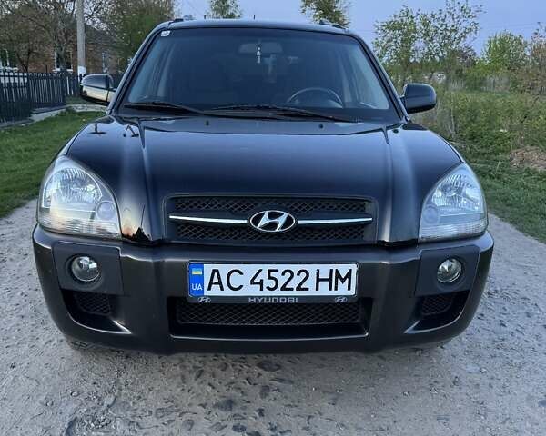 Чорний Хендай Туксон, об'ємом двигуна 2 л та пробігом 195 тис. км за 8500 $, фото 13 на Automoto.ua