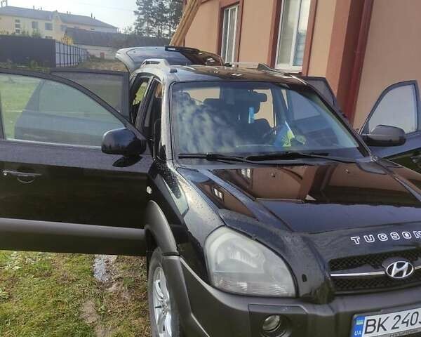 Хендай Туксон 2006 в Заречном на Automoto.ua Черный Хендай Туксон, объемом двигателя 2 л и пробегом 179 тыс. км за 7200 $, фото 3 на Automoto.ua