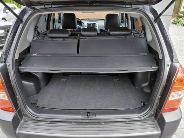 Хендай Туксон 2006 в Житомире на Automoto.ua Черный Хендай Туксон, объемом двигателя 2 л и пробегом 233 тыс. км за 6400 $, фото 20 на Automoto.ua