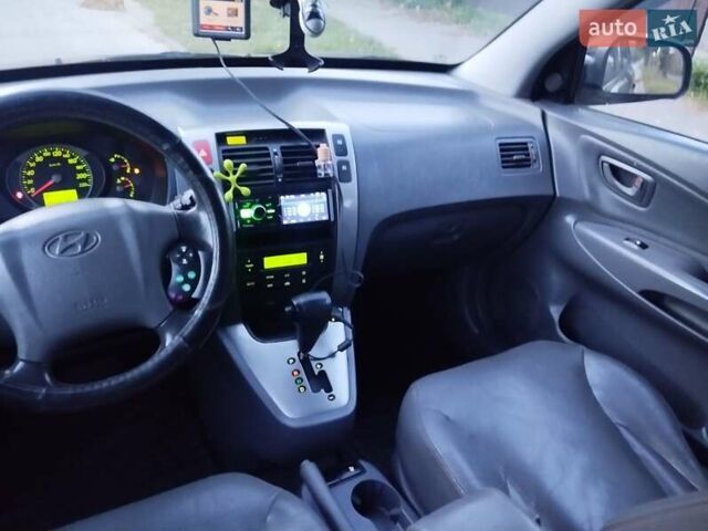 Чорний Хендай Туксон, об'ємом двигуна 1.99 л та пробігом 239 тис. км за 6990 $, фото 20 на Automoto.ua