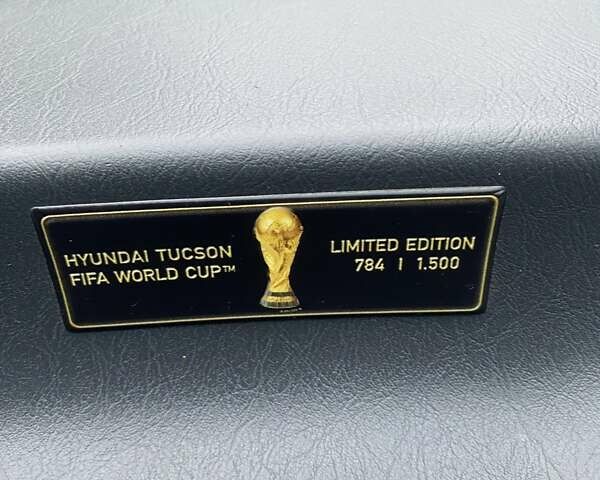 Чорний Хендай Туксон, об'ємом двигуна 1.98 л та пробігом 202 тис. км за 7350 $, фото 26 на Automoto.ua