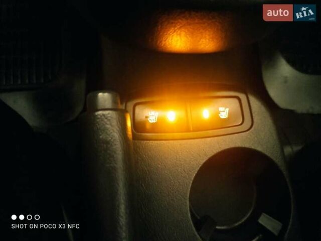 Черный Хендай Туксон, объемом двигателя 2 л и пробегом 237 тыс. км за 7999 $, фото 20 на Automoto.ua