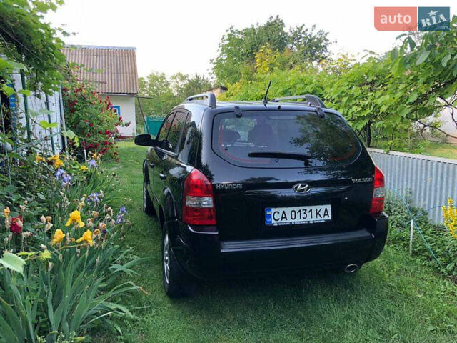 Хендай Туксон 2006 в Черкассах на Automoto.ua Черный Хендай Туксон, объемом двигателя 2 л и пробегом 190 тыс. км за 8000 $, фото 2 на Automoto.ua