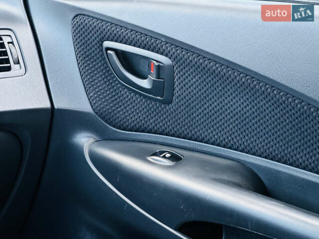 Черный Хендай Туксон, объемом двигателя 0 л и пробегом 202 тыс. км за 8400 $, фото 28 на Automoto.ua