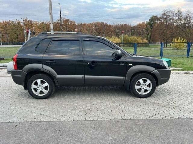 Хендай Туксон 2006 в Кривом Роге на Automoto.ua Черный Хендай Туксон, объемом двигателя 2 л и пробегом 231 тыс. км за 4200 $, фото 3 на Automoto.ua