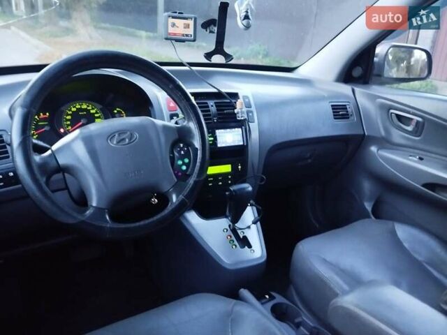 Чорний Хендай Туксон, об'ємом двигуна 1.99 л та пробігом 239 тис. км за 6990 $, фото 21 на Automoto.ua