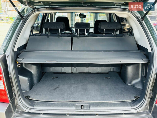 Черный Хендай Туксон, объемом двигателя 0 л и пробегом 202 тыс. км за 8400 $, фото 43 на Automoto.ua