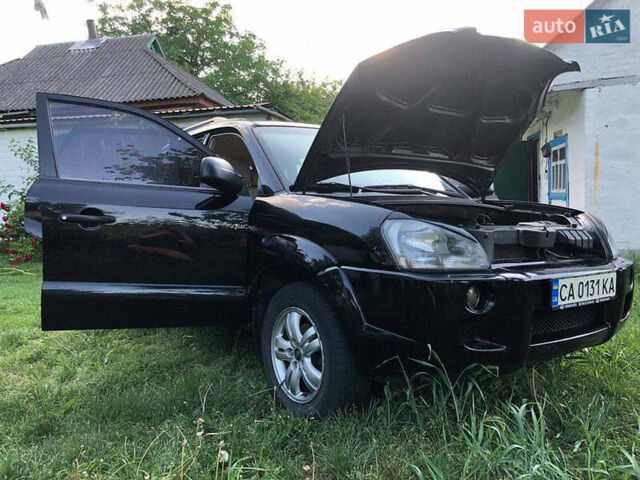 Хендай Туксон 2006 в Черкассах на Automoto.ua Черный Хендай Туксон, объемом двигателя 2 л и пробегом 190 тыс. км за 8000 $, фото 7 на Automoto.ua