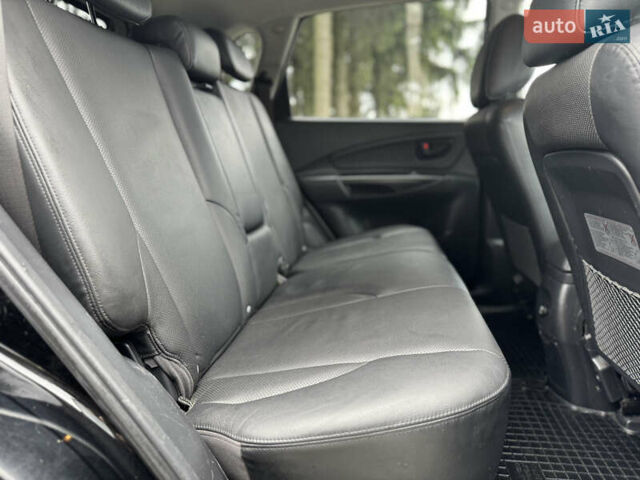 Черный Хендай Туксон, объемом двигателя 2 л и пробегом 187 тыс. км за 7550 $, фото 30 на Automoto.ua