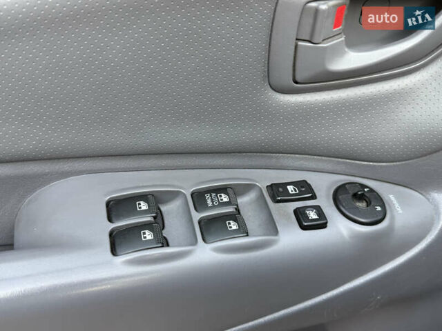Чорний Хендай Туксон, об'ємом двигуна 1.98 л та пробігом 212 тис. км за 8200 $, фото 74 на Automoto.ua