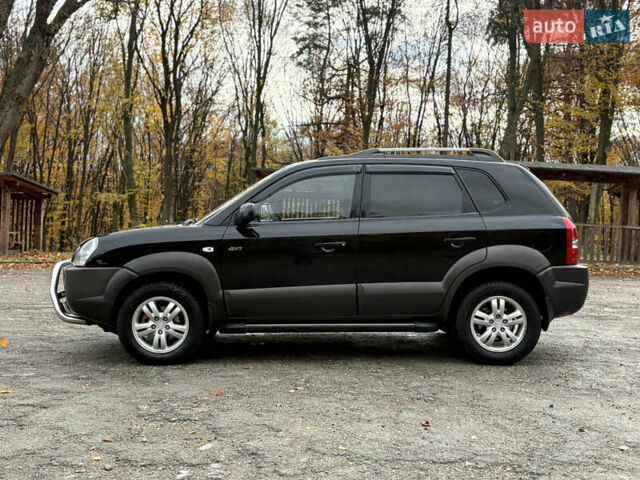 Хендай Туксон 2006 у Тернополі на Automoto.ua Чорний Хендай Туксон, об'ємом двигуна 1.99 л та пробігом 240 тис. км за 7600 $, фото 3 на Automoto.ua