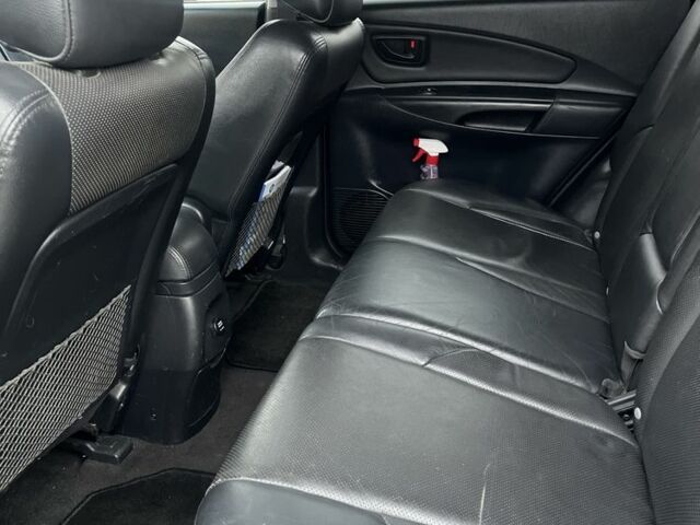 Черный Хендай Туксон, объемом двигателя 2 л и пробегом 242 тыс. км за 6999 $, фото 5 на Automoto.ua