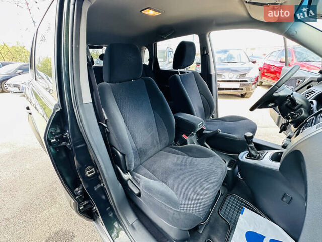 Черный Хендай Туксон, объемом двигателя 0 л и пробегом 202 тыс. км за 8200 $, фото 39 на Automoto.ua