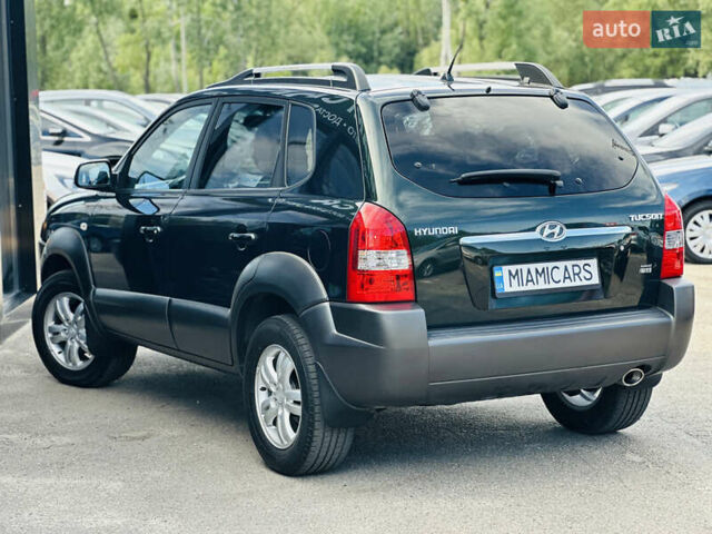 Черный Хендай Туксон, объемом двигателя 0 л и пробегом 202 тыс. км за 8400 $, фото 12 на Automoto.ua