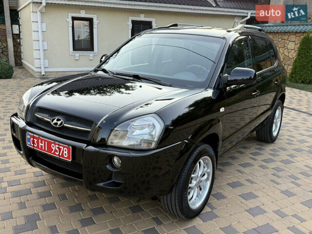 Чорний Хендай Туксон, об'ємом двигуна 1.98 л та пробігом 212 тис. км за 8200 $, фото 2 на Automoto.ua