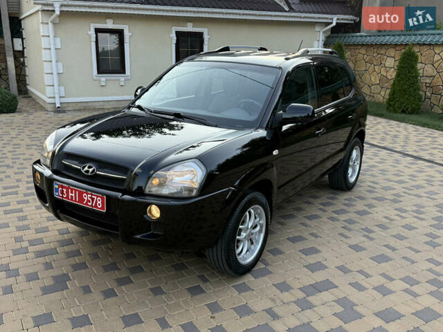 Чорний Хендай Туксон, об'ємом двигуна 1.98 л та пробігом 212 тис. км за 8200 $, фото 3 на Automoto.ua