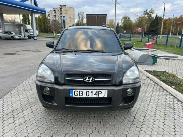 Хендай Туксон 2006 в Кривом Роге на Automoto.ua Черный Хендай Туксон, объемом двигателя 2 л и пробегом 231 тыс. км за 4200 $, фото 2 на Automoto.ua