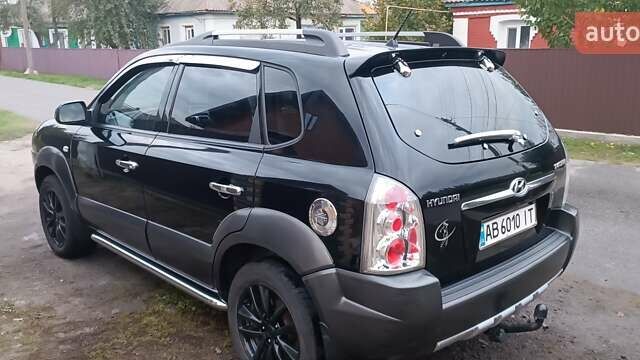 Хендай Туксон 2006 в Гайсине на Automoto.ua Черный Хендай Туксон, объемом двигателя 1.98 л и пробегом 124 тыс. км за 8000 $, фото 1 на Automoto.ua