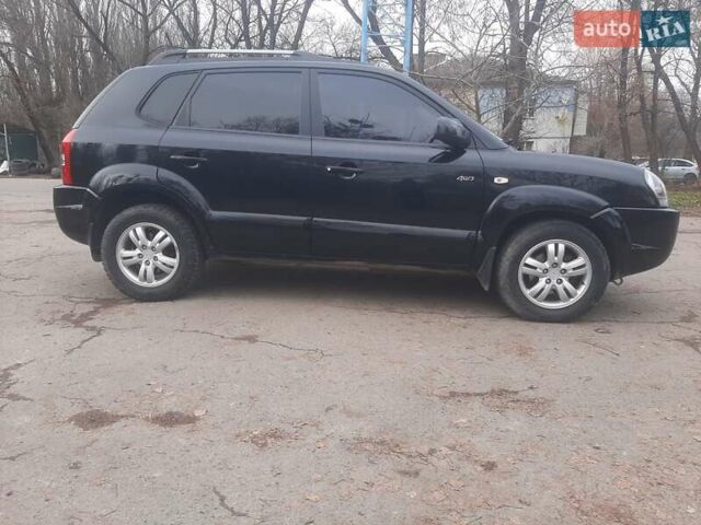 Чорний Хендай Туксон, об'ємом двигуна 1.99 л та пробігом 298 тис. км за 7750 $, фото 2 на Automoto.ua